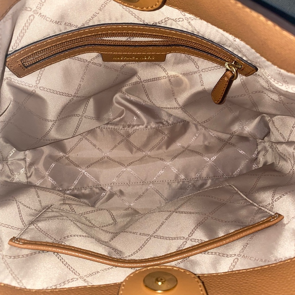 Michael kors Hobo  bag